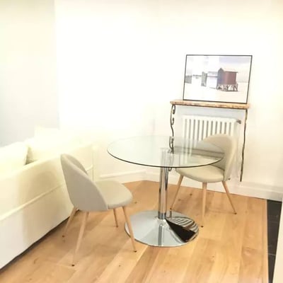 Location d’un appartement meublé de 2 pièces, 42 m², Paris 16ᵉ, France