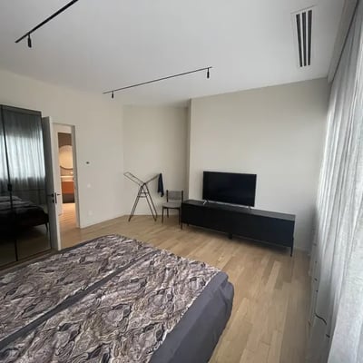 Location d’un appartement premium meublé, 80 m², Tbilissi, Géorgie