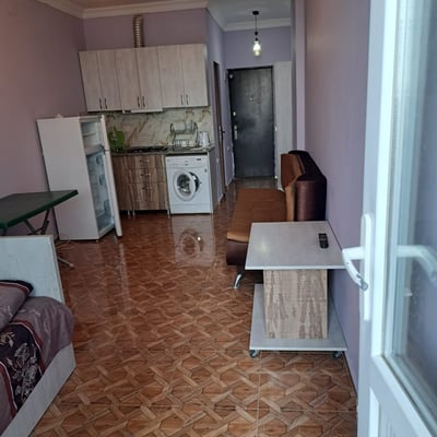 Gemütliches, möbliertes Studio mit Meerblick zur Miete, Batumi, Georgien