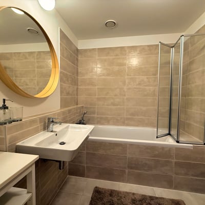 Location d’un appartement spacieux et meublé de 2 pièces, 58 m², Staré Mesto, Bratislava, Slovaquie