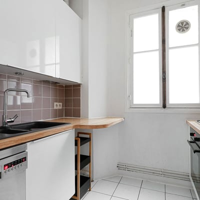 Rent of a modern 2-room apartment, 40 m², 15th district, Paris, France