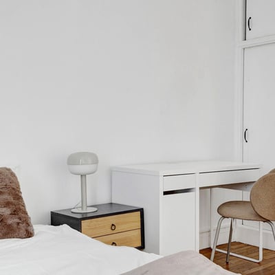 Rent of a modern 2-room apartment, 40 m², 15th district, Paris, France