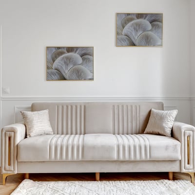 Rent of a modern 2-room apartment, 61 m², with a view of the majestic Porte Saint-Denis, Paris, France