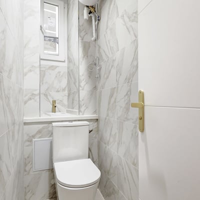 Rent of a modern 2-room apartment, 61 m², with a view of the majestic Porte Saint-Denis, Paris, France