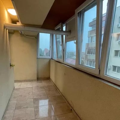 Alquiler a largo plazo de un piso de 2 habitaciones, 60 m², Bucarest, Rumanía