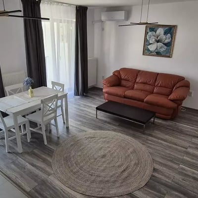 Location longue durée d’un appartement de 2 pièces, 50 m², à Bragadiru, Roumanie