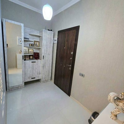 Geräumige Wohnung mit Balkon zur Miete, 80 m², Batumi, Georgien