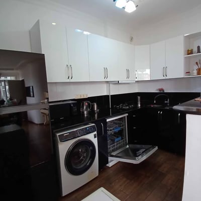 Bright, comfortable apartment with large balcony for rent, 85 m², Batumi, Georgia