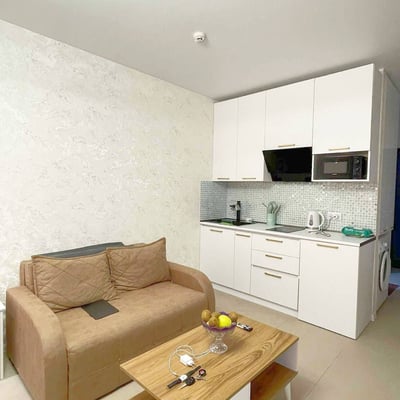 Аренда новой, светлой студии с балконом, 35 м², Батуми, Грузия