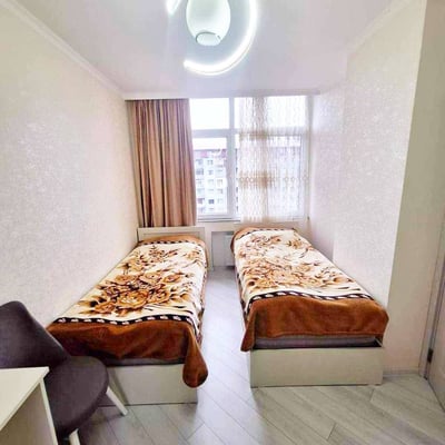 Аренда светлой, меблированной квартиры с балконом, 65 м², Старый Батуми, Батуми, Грузия