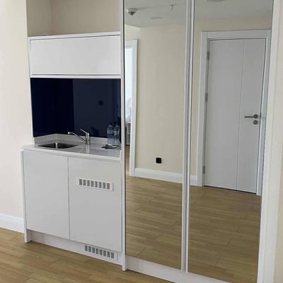 Location d’un appartement lumineux et meublé, Batoumi, Géоргие