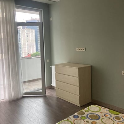 Location d'un appartement spacieux et entièrement meublé, 75 m², Batoumi, Géorgie