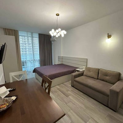 Alquiler de estudio premium acogedor y espacioso con balcón, 38 m², Batumi, Georgia
