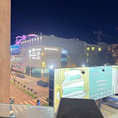 Miete einer großzügigen, modernen Wohnung, 95 m², Batumi, Georgien