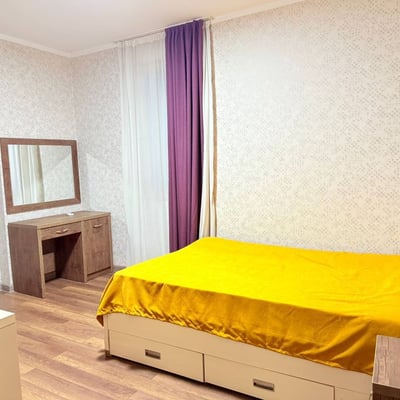 Miete einer großzügigen, modernen Wohnung, 95 m², Batumi, Georgien