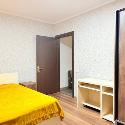 Miete einer großzügigen, modernen Wohnung, 95 m², Batumi, Georgien