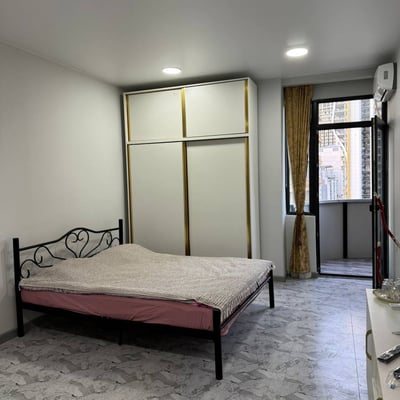 Location d'un studio lumineux et cosy, 36 m², Batoumi, Géorgie