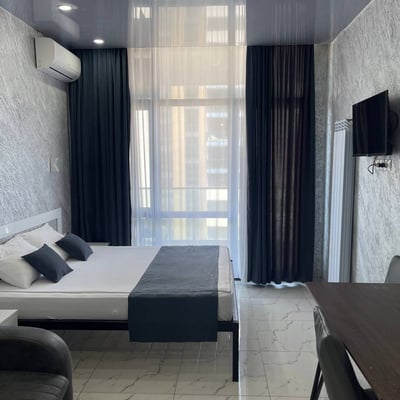 Vermietung eines gemütlichen, hellen Studios mit Balkon, 32 m², Batumi, Georgien