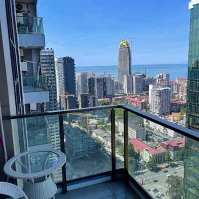 Vermietung eines gemütlichen, hellen Studios mit Balkon, 32 m², Batumi, Georgien
