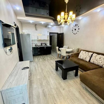 Location d'un appartement lumineux et confortable avec balcon, 60 m², Batoumi, Géorgie