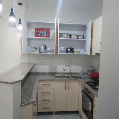 Location d'un appartement lumineux et spacieux, 80 m², Batoumi, Géorgie