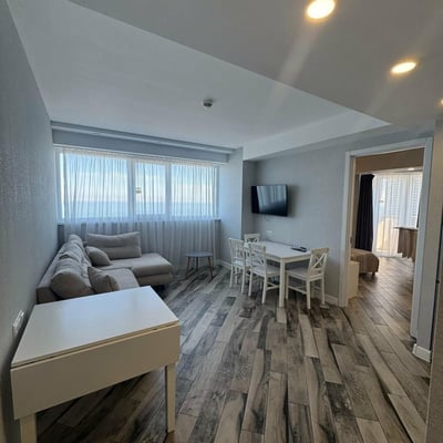 Аренда светлой квартиры с видом на море, Alliance Palace, Батуми, Грузия