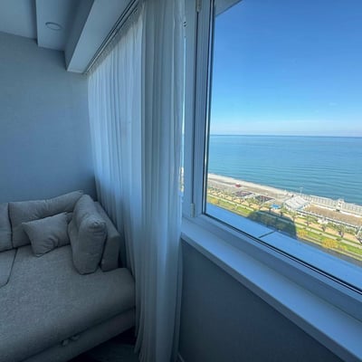 Аренда светлой квартиры с видом на море, Alliance Palace, Батуми, Грузия