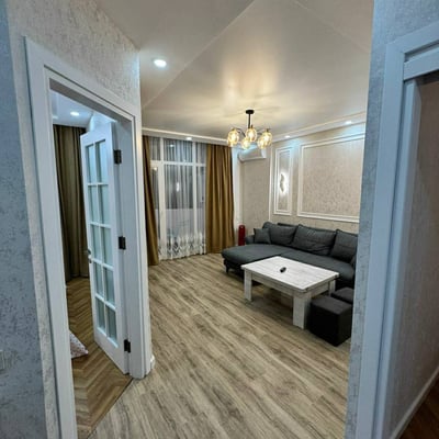 Location d'un appartement spacieux et moderne avec balcon, 70 m², Batoumi, Géorgie