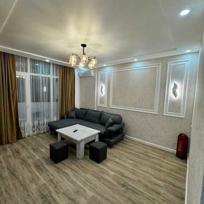 Location d'un appartement spacieux et moderne avec balcon, 70 m², Batoumi, Géorgie