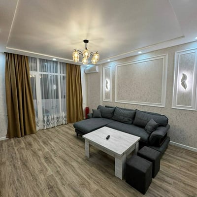 Location d'un appartement spacieux et moderne avec balcon, 70 m², Batoumi, Géorgie