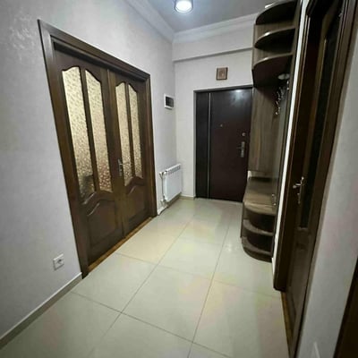 Vermietung einer hellen, geräumigen Wohnung, 75 m², Batumi, Georgien