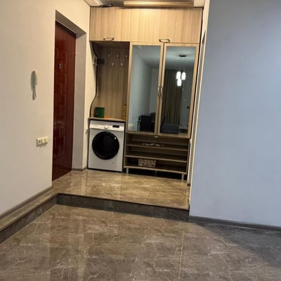 Location d'un appartement confortable et meublé, 55 m², Batoumi, Géorgie