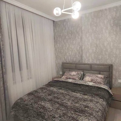 Miete einer neuen, großzügigen Wohnung, Batumi, Georgien