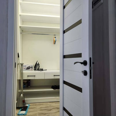 Miete einer modernen, gemütlichen Wohnung im Dar Building, Batumi, Georgien