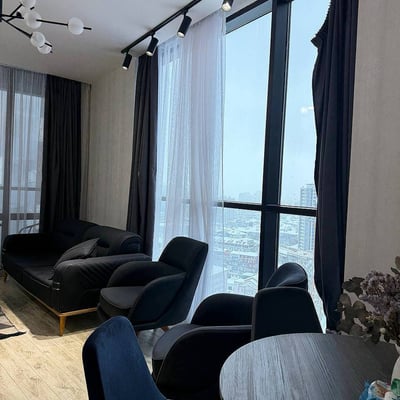 Miete einer modernen, gemütlichen Wohnung im Dar Building, Batumi, Georgien