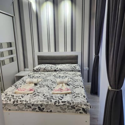 Miete einer modernen, gemütlichen Wohnung im Dar Building, Batumi, Georgien