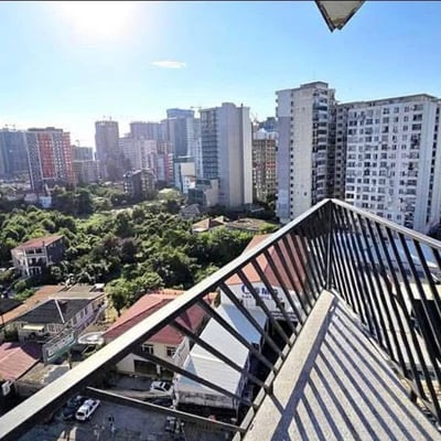 Alquiler de un apartamento luminoso и moderno, 70 m², Batumi, Georgia