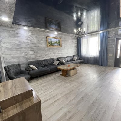 Alquiler de un apartamento nuevo y espacioso, 130 m², Batumi, Georgia
