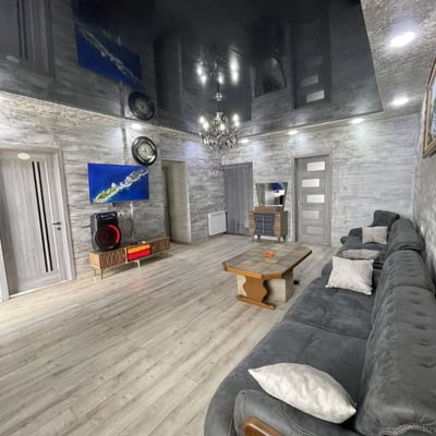 Alquiler de un apartamento nuevo y espacioso, 130 m², Batumi, Georgia