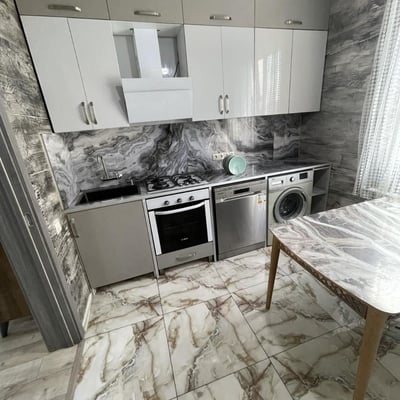 Alquiler de un apartamento nuevo y espacioso, 130 m², Batumi, Georgia