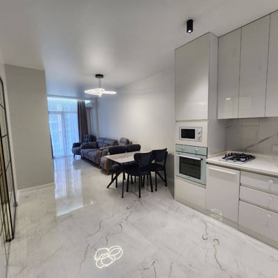 Location d'un appartement moderne et confortable de 60 m², Batoumi, Géorgie