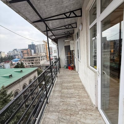 Location d'un appartement accueillant et spacieux de 75 m², Batoumi, Géorgie