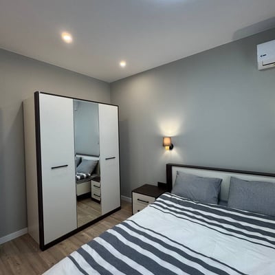 Alquiler de un apartamento moderno y amueblado de 60 m² en Black Sea Tower, Batumi, Georgia