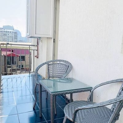 Alquiler de un apartamento espacioso y luminoso de 101 m² en Dona House, Batumi, Georgia