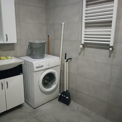 Location d'un appartement confortable meublé avec vue panoramique, 60 m², Batoumi, Géorgie