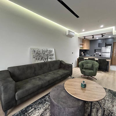 Аренда современной квартиры с видом на море в районе Старого города, 57 м², Батуми, Грузия