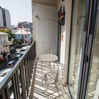 Location d'un appartement lumineux et neuf, 75 m², Batoumi, Géorgie