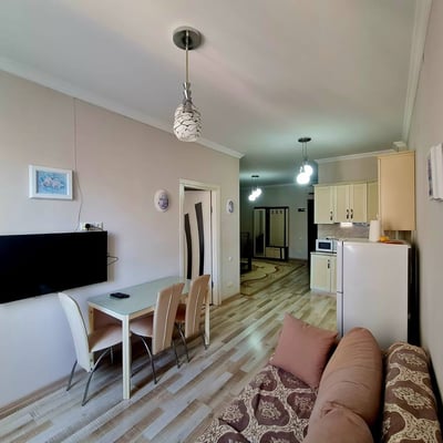 Alquiler de apartamento espacioso y confortable, 60 m², Batumi, Georgia