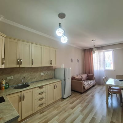 Alquiler de apartamento espacioso y confortable, 60 m², Batumi, Georgia