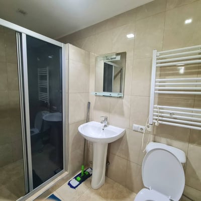 Location d'un appartement spacieux et confortable, 60 m², Batoumi, Géorgie